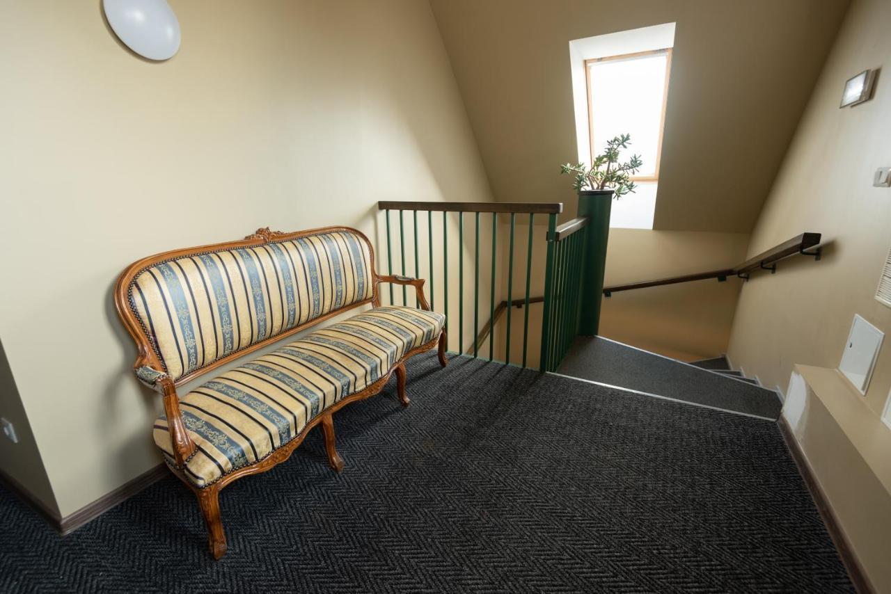 Aiakeskuse Hostel Rakvere Eksteriør billede