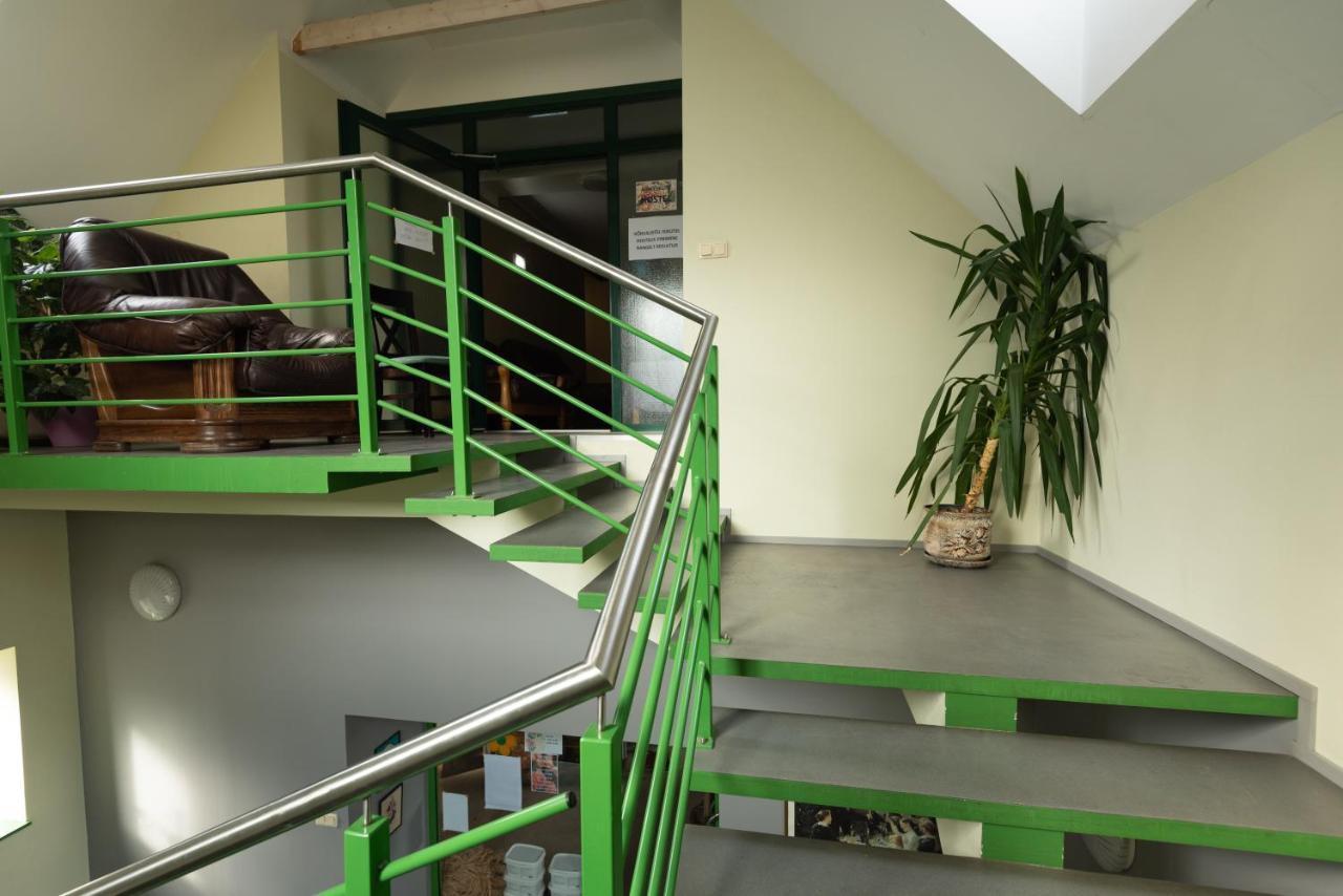 Aiakeskuse Hostel Rakvere Eksteriør billede